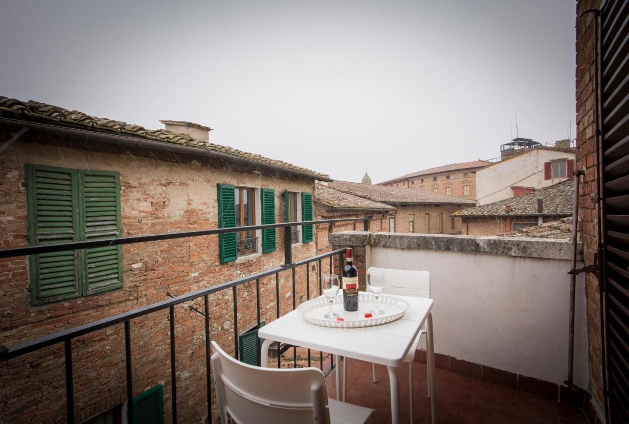 Ferienwohnung Astonish Cathedral View Siena Exterior foto